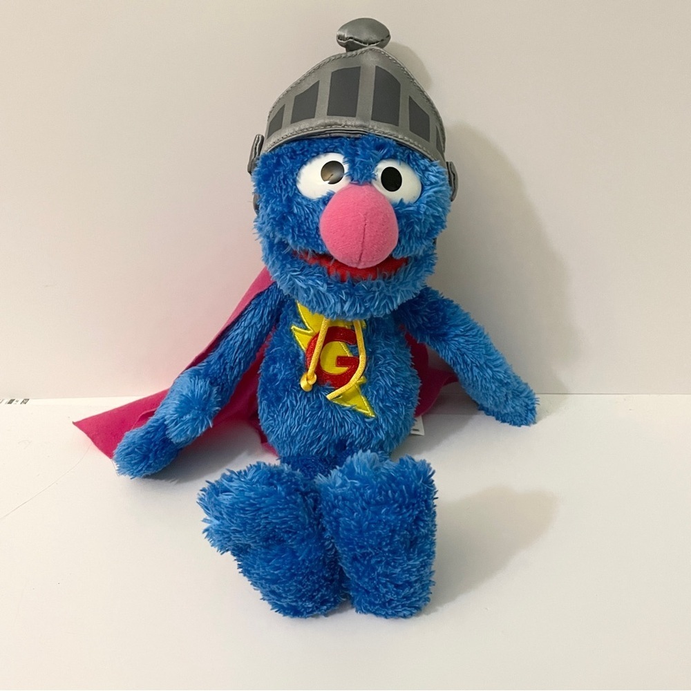 Sesame Street Super Grover Talking Plush 2010 Hasbro